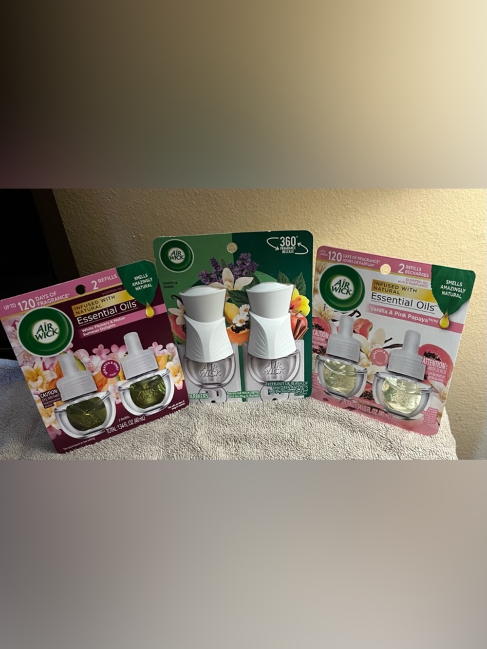Air Wick Bundle- Vanilla & Pink Papaya + Summer Delights - 2 Warmers /4 Refills